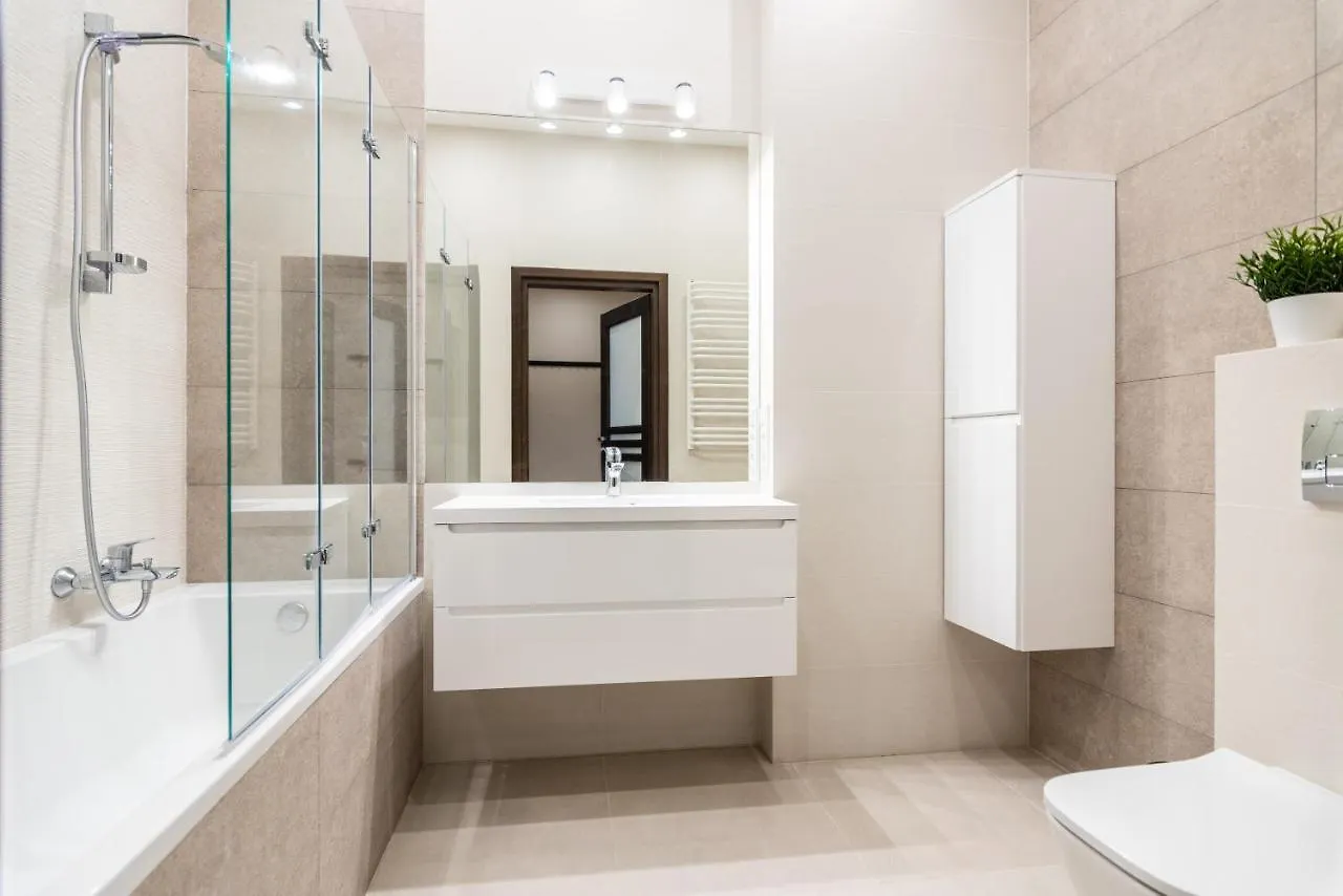 Spacious Apartment Around The Food Market - 5' To The Market Square - By Upstairs Krakow