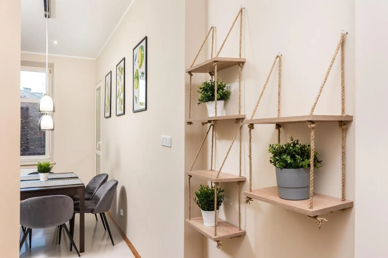 Spacious Apartment Around The Food Market - 5' To The Market Square - By Upstairs Krakow Poland