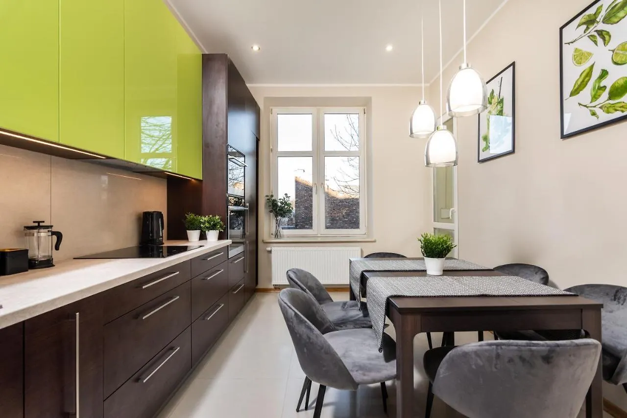 Spacious Apartment Around The Food Market - 5' To The Market Square - By Upstairs Krakow