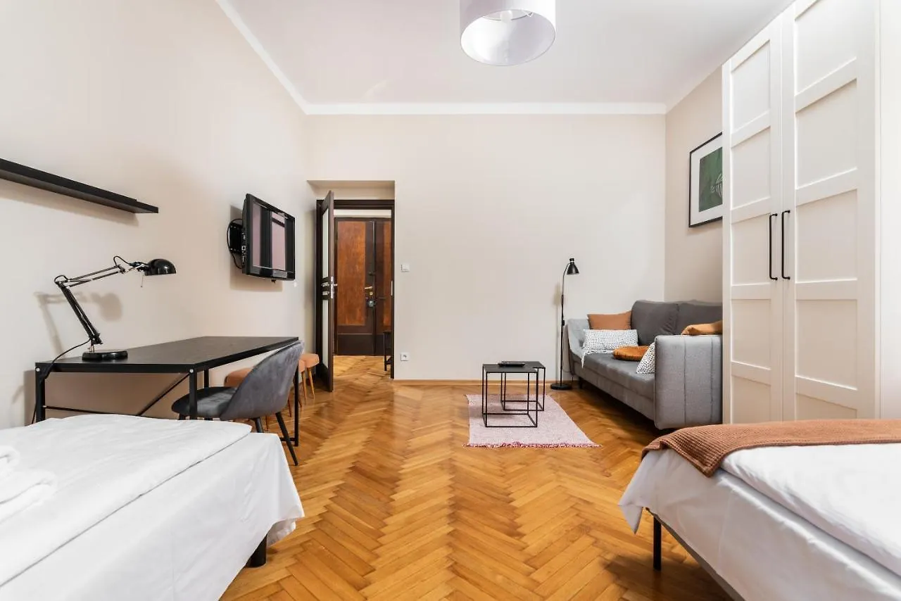 Spacious Apartment Around The Food Market - 5' To The Market Square - By Upstairs Krakow 0*,  Poland